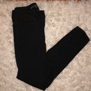 Black American Eagle skinny jeans size 00 short